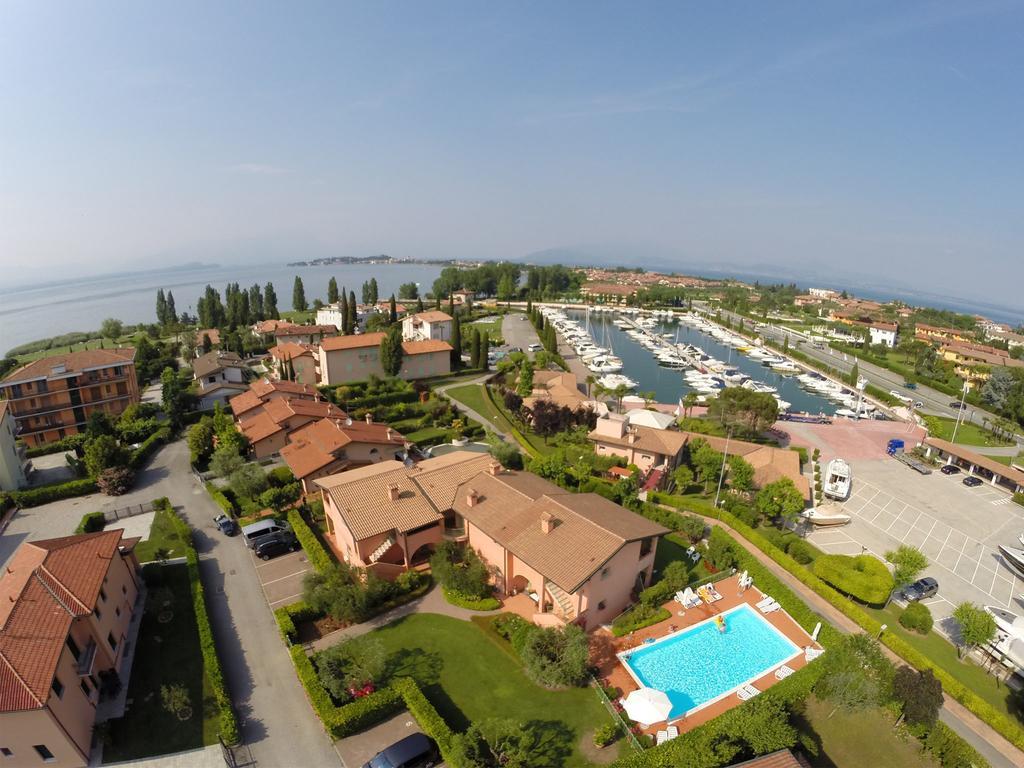 Bellasirmione Holiday Apartments Екстер'єр фото
